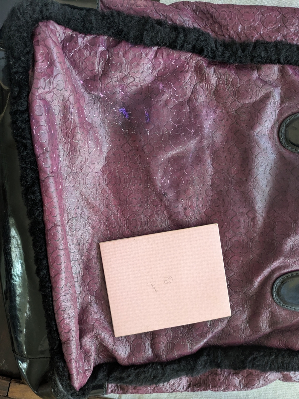 TOUS Plum Tote with Black Trim - Picture 5 of 5